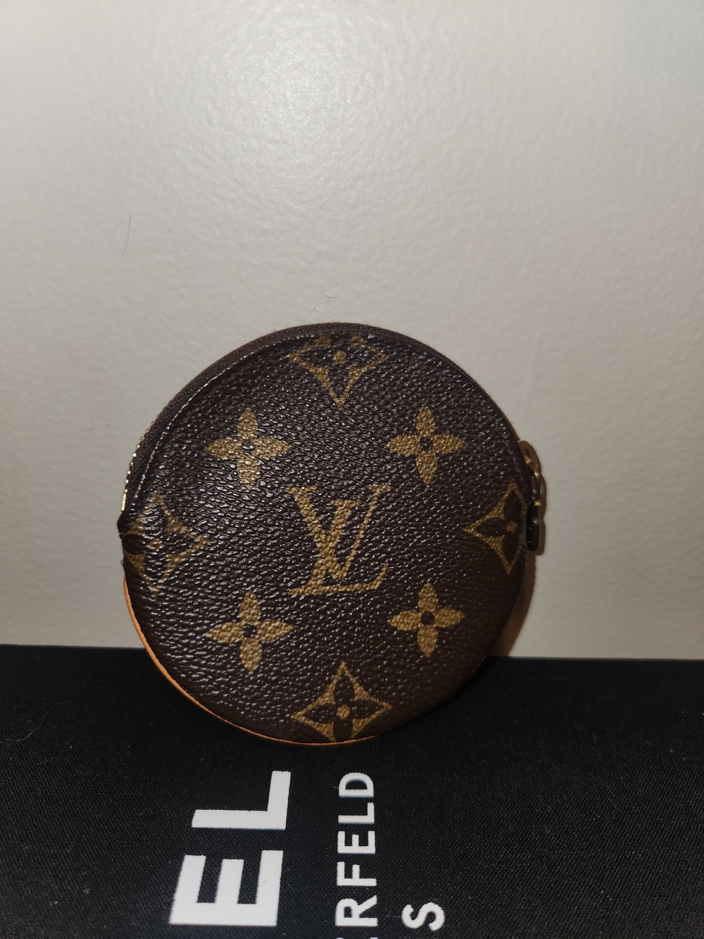 Louis Vuitton Monogram Round Coin Pouch - Brown & Gold